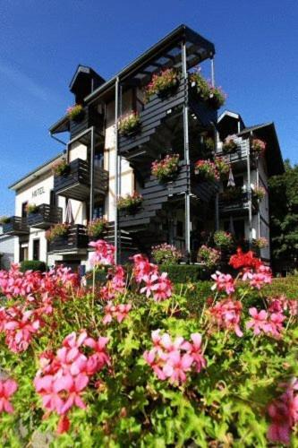 Hotel Val De La Cascade Stavelot Esterno foto